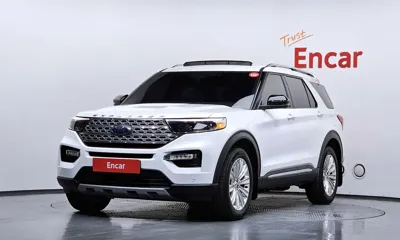 Ford Explorer · 2022 год
