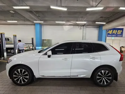 Volvo XC60 2024, 34099 км, за 32493.11 USD