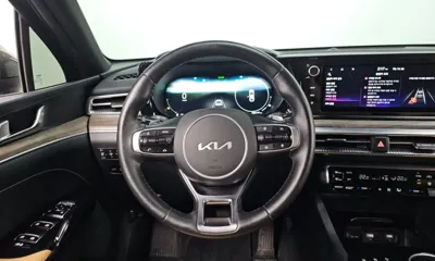 Kia K5 2022, 134177 км, за 12026.26 USD - фото 13