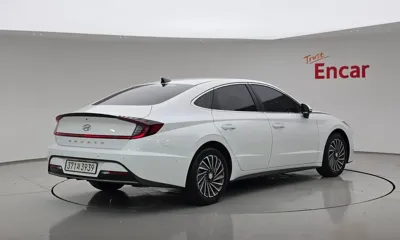 Hyundai Sonata 2022, 64068 км, за 13524.9 USD