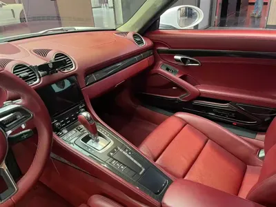 Porsche 718 2018, 105000 км, за 31831.84 USD - фото 8