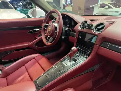 Porsche 718 2018, 105000 км, за 31831.84 USD - фото 13