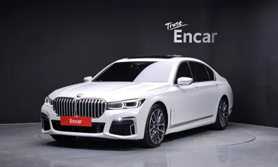 BMW 7-Series · 2020 год