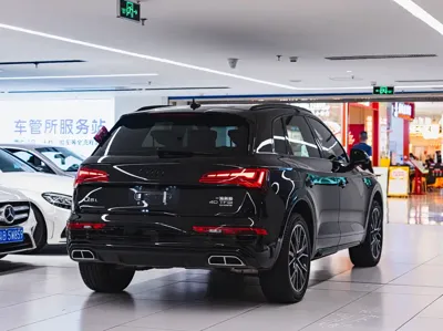 Audi Q5L 2024, 30000 км, за 31635.64 USD