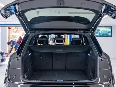 Audi Q5L 2024, 30000 км, за 31635.64 USD - фото 8