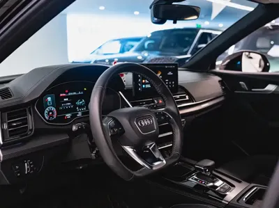 Audi Q5L 2024, 30000 км, за 31635.64 USD - фото 10