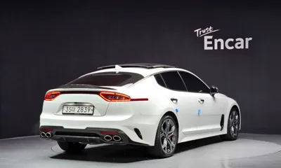 Kia Stinger 2019, 93737 км, за 13137.15 USD