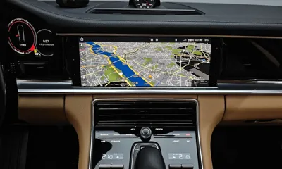 Porsche Panamera 2018, 140255 км, за 30930.51 USD - фото 13