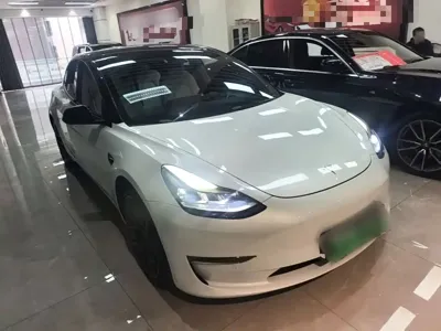 Tesla Model 3 2022, 73800 км, за 25852.94 USD