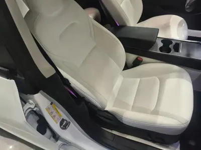 Tesla Model 3 2022, 73800 км, за 25852.94 USD - фото 25