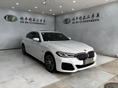 BMW 5 Series New Energy 2022, 26000 км, за 30429.07 USD