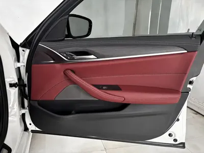 BMW 5 Series New Energy 2022, 26000 км, за 30429.07 USD - фото 23