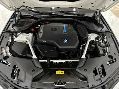 BMW 5 Series New Energy 2022, 26000 км, за 30429.07 USD - фото 29
