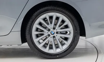 BMW 5-Series 2023, 19091 км, за 28554.55 USD