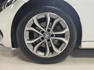 Mercedes-Benz C-Class 2015, 147000 км, за 12580.69 USD - фото 16