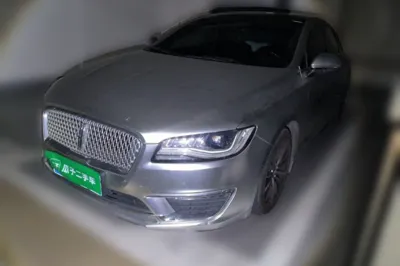 Lincoln MKZ · 2017 год