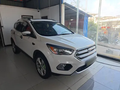 Ford Kuga · 2017 год
