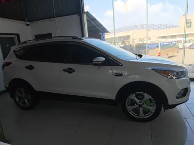 Ford Kuga 2017, 121600 км, за 6593 USD - фото 3