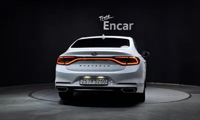 Hyundai Grandeur 2019, 89272 км, за 10271.07 USD