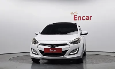Hyundai i30 2015, 76540 км, за 5281.6 USD