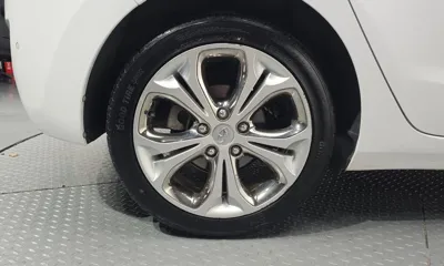 Hyundai i30 2015, 76540 км, за 5281.6 USD