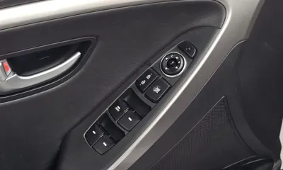 Hyundai i30 2015, 76540 км, за 5281.6 USD - фото 17