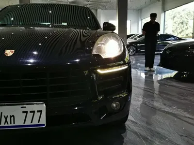 Porsche Macan 2016, 114000 км, за 14203.13 USD