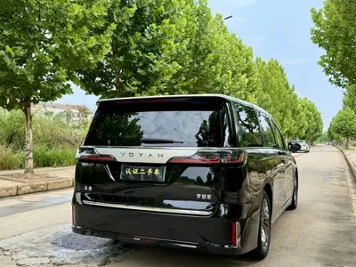 Voyah Dreamer 2023, 69000 км, за 21715.53 USD