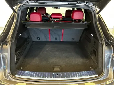 Porsche Cayenne 2023, 39095 км, за 65114.46 USD - фото 7