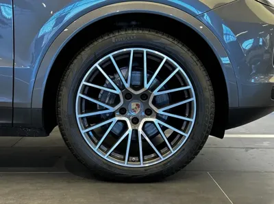 Porsche Cayenne 2023, 39095 км, за 65114.46 USD - фото 8