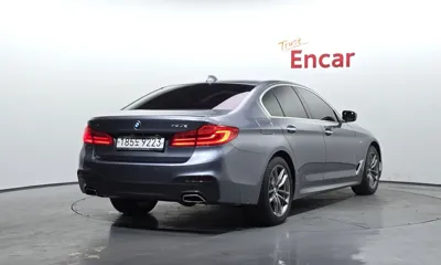 BMW 5-Series 2018, 101193 км, за 16556.28 USD