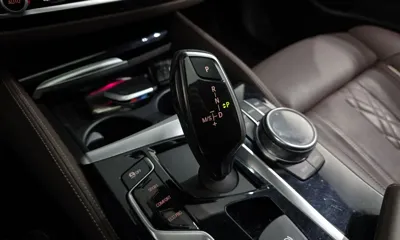 BMW 5-Series 2018, 101193 км, за 16556.28 USD - фото 9