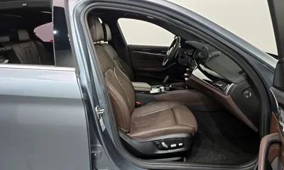 BMW 5-Series 2018, 101193 км, за 16556.28 USD - фото 11