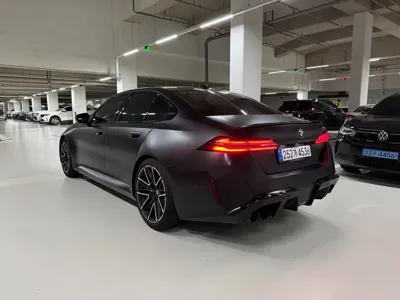 BMW M5 2026, 5010 км, за 119869.77 USD - фото 6
