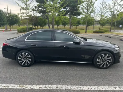Mercedes-Benz E-Class 2025, 17482 км, за 37567.28 USD
