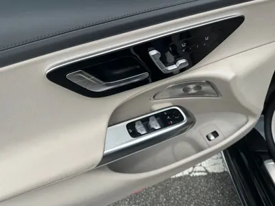 Mercedes-Benz E-Class 2025, 17482 км, за 37567.28 USD - фото 15