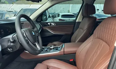 BMW X5 2025, 4141 км, за 63749.4 USD - фото 11