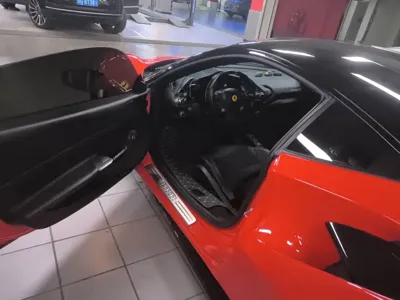 Ferrari 488 2016, 30000 км, за 188342.43 USD