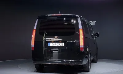 Hyundai Staria 2022, 43306 км, за 26441.06 USD