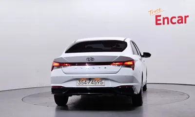 Hyundai Avante 2022, 77005 км, за 9321.26 USD
