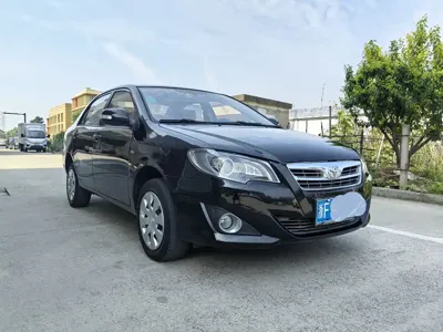 Toyota Corolla · 2015 год