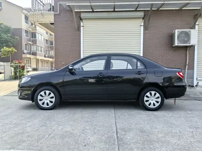 Toyota Corolla 2015, 64000 км, за 4340.7 USD