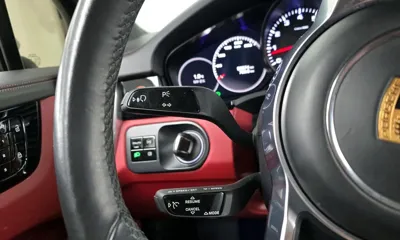 Porsche Cayenne 2019, 99674 км, за 35877.1 USD - фото 16
