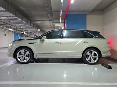 Bentley Bentayga 2024, 12800 км, за 231164.85 USD