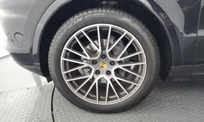 Porsche Cayenne 2021, 45872 км, за 59692.62 USD