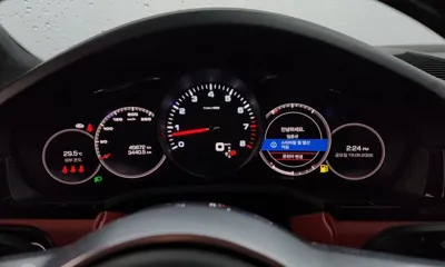 Porsche Cayenne 2021, 45872 км, за 59692.62 USD - фото 8