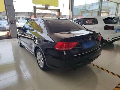 Volkswagen Lavida 2018, 135800 км, за 6018.13 USD