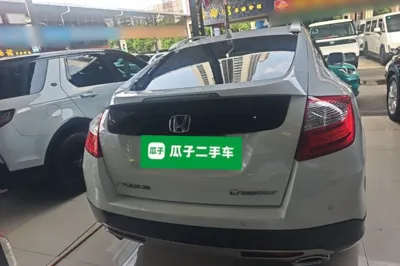 Honda Crosstour 2014, 162200 км, за 9306 USD