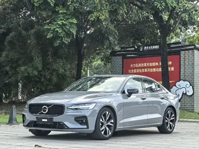 Volvo S60 · 2024 год