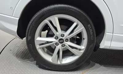 Audi Q3 2023, 51425 км, за 36400.32 USD